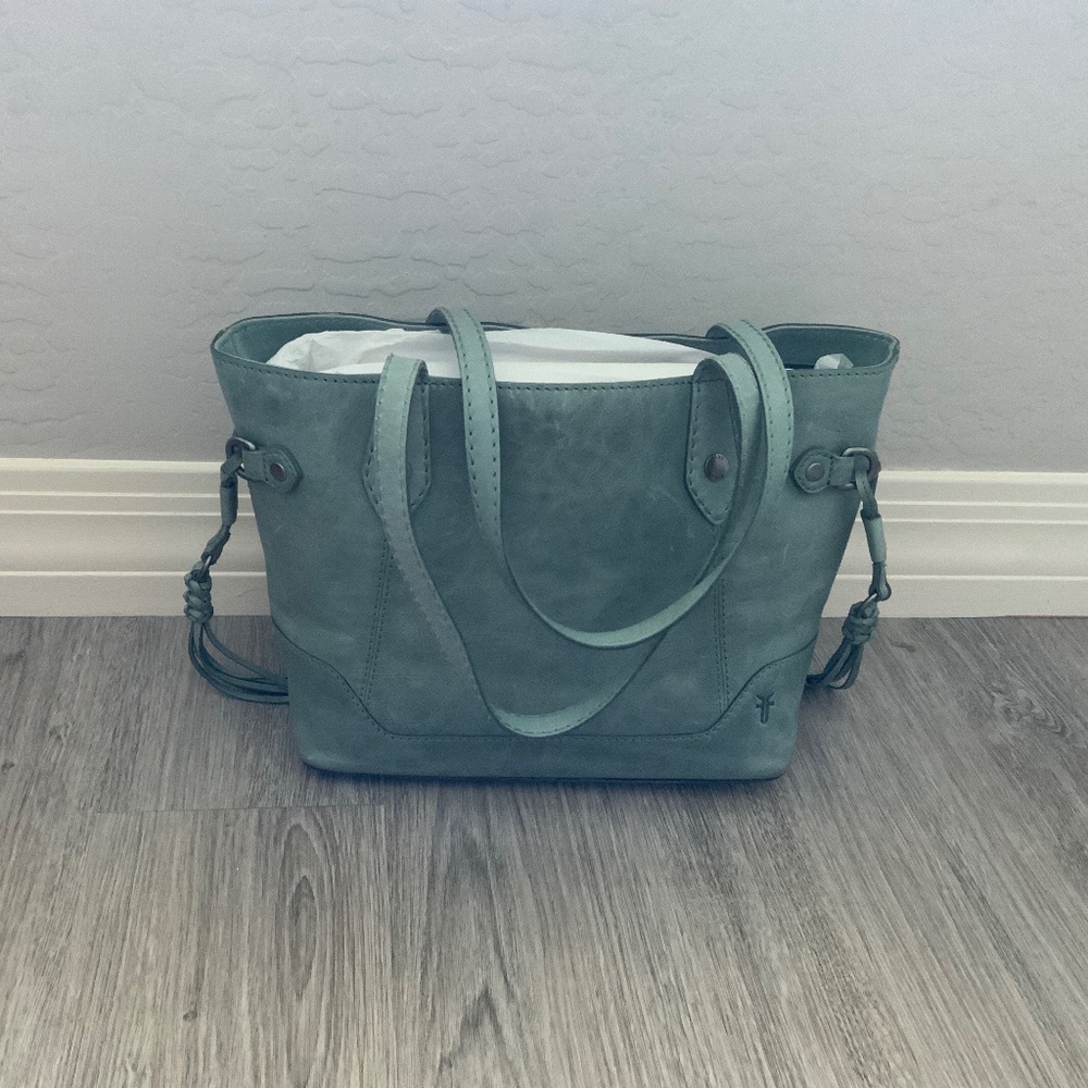 Frye Melissa Carryall Sky